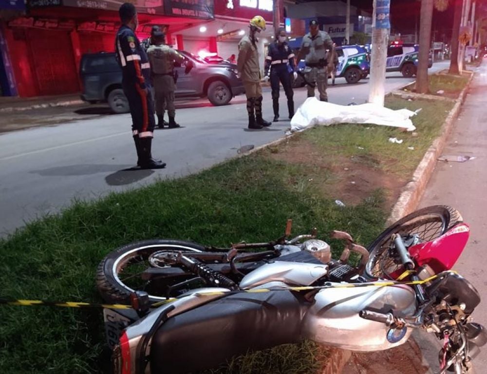 Arthur morreu ao bater em poste na avenida JK - Foto: Divulgação/CBGO