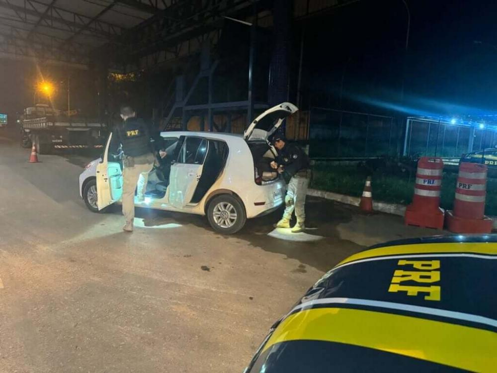 Trio foi detido pela Polícia Rodoviária Federal - Foto: PRF/Divulgação