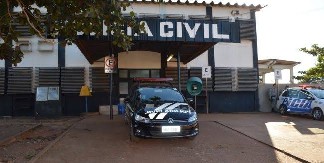 A Polícia Militar de Goiás (PMGO) prendeu na tarde desta quinta-feira (10) um homem suspeito de agredir uma mulher com socos e puxões de cabelo em Águas Lindas de Goiás. 