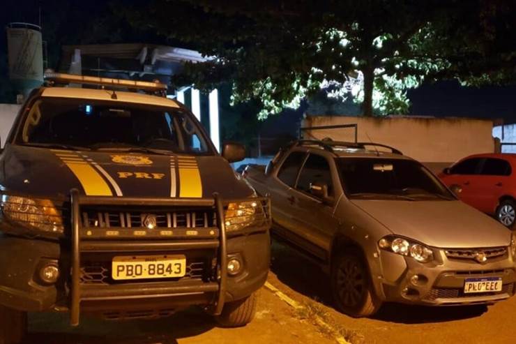 Homem é preso com carro clonado na BR-070, em Águas Lindas de Goiás